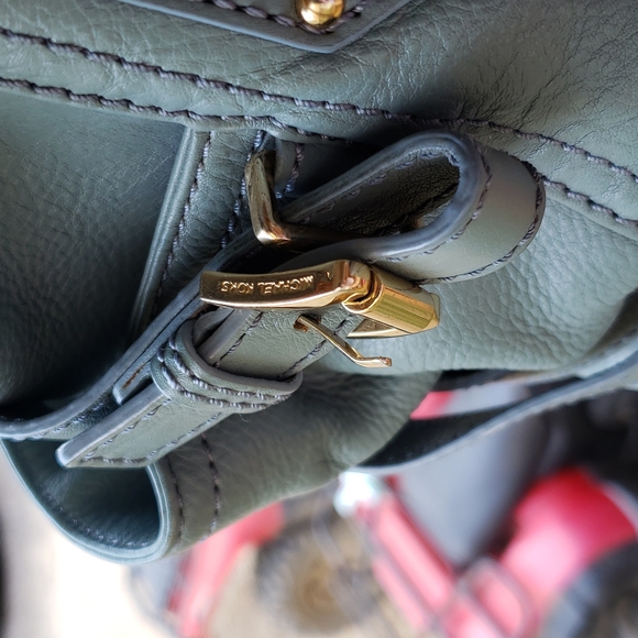 Blue leather Michael Kors bag - Picture 3 of 7